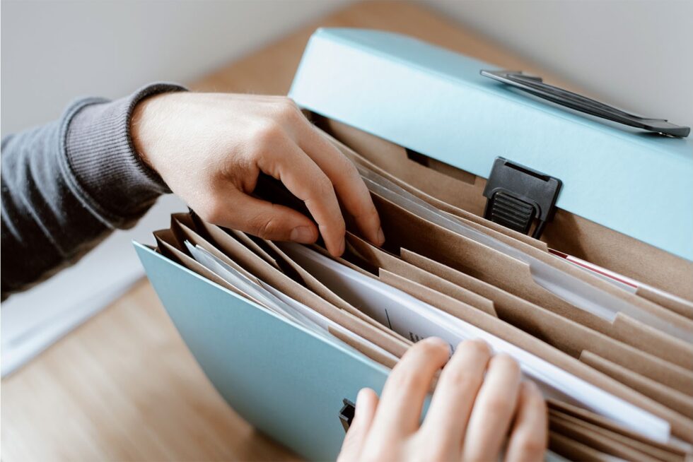 EMPREGO: ADMINISTRATIVO/A (bolsa)
